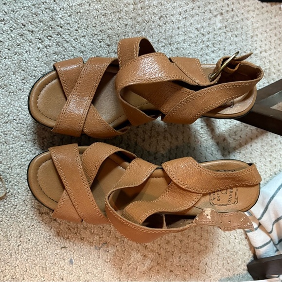Lucky Brand Tan Platform Sandals - Picture 6 of 6